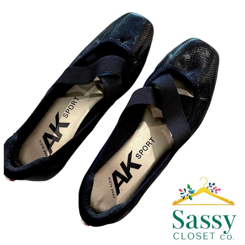 ✨ ANNE KLEIN AK Sport Black Cross-Strap Comfort Flats 6.5 NWOT ✈️